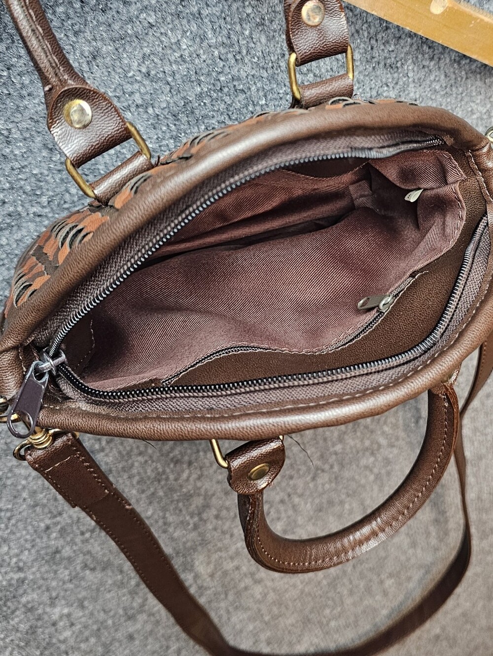 Vintage-Vibe| Woven Faux Leather|Dome Bag| Multi Brown Two-Way Convertible Purse - Picture 5 of 8